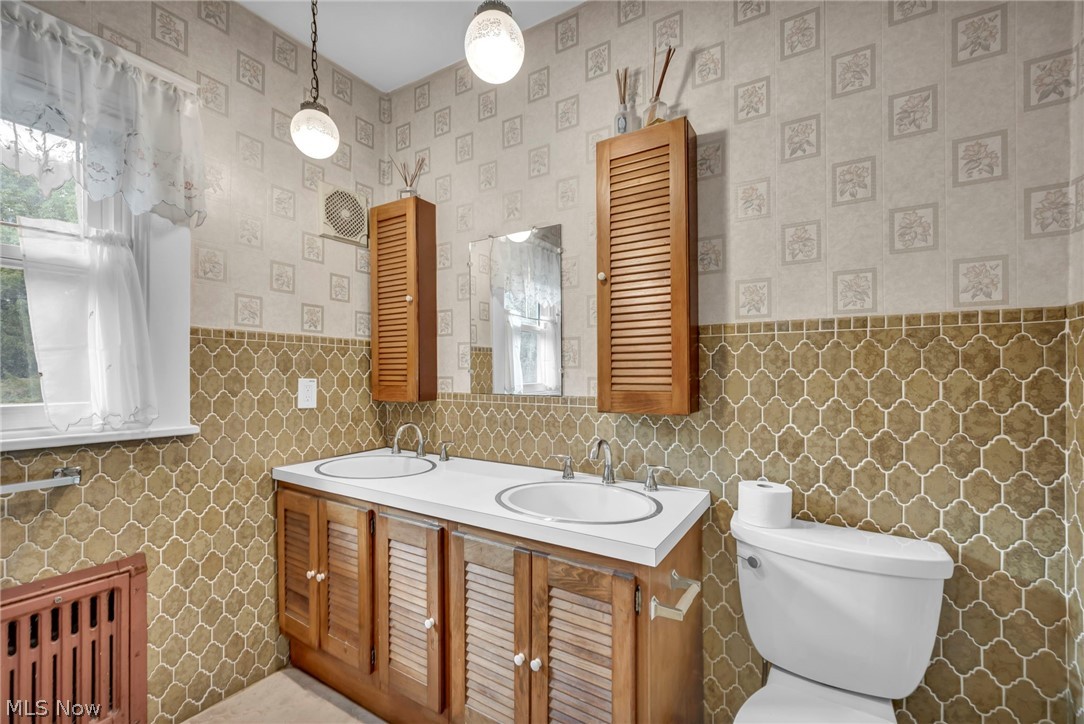 178 Gilbert Drive Bedford OH 44146