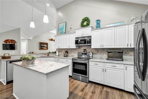 5304 Lake Forest Reserve Lane Brunswick OH 44212