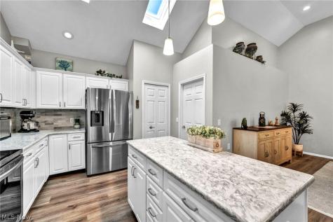 5304 Lake Forest Reserve Lane Brunswick OH 44212