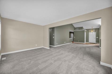 11245 Cinnamon Boulevard North Royalton OH 44133