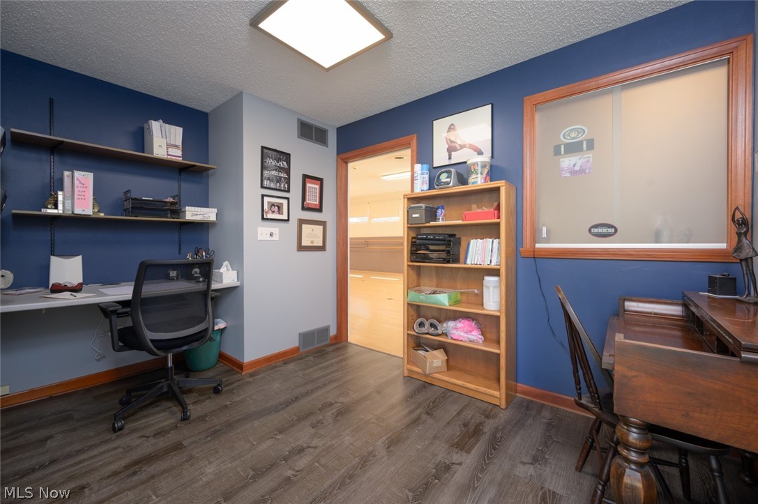 3766 Youngstown Kingsville Road Cortland OH 44410