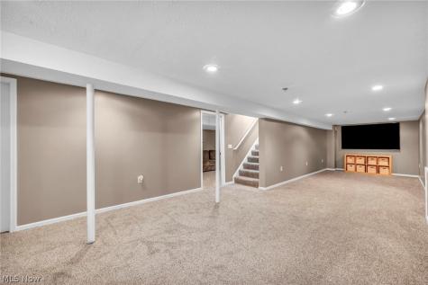 1194 Dover Drive Medina OH 44256