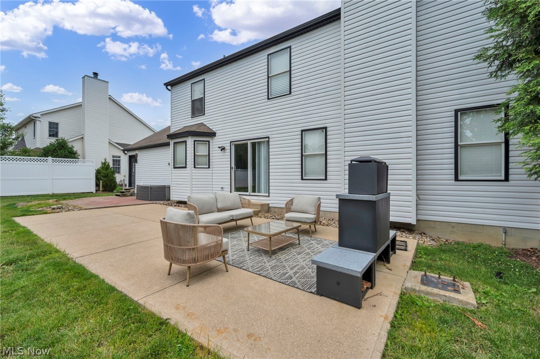 1194 Dover Drive Medina OH 44256