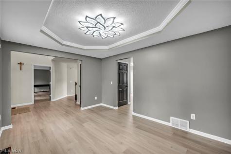 1194 Dover Drive Medina OH 44256