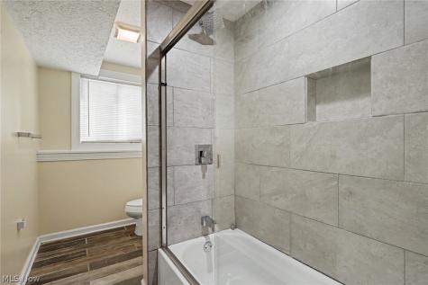 25142 Deerfield Drive North Olmsted OH 44070