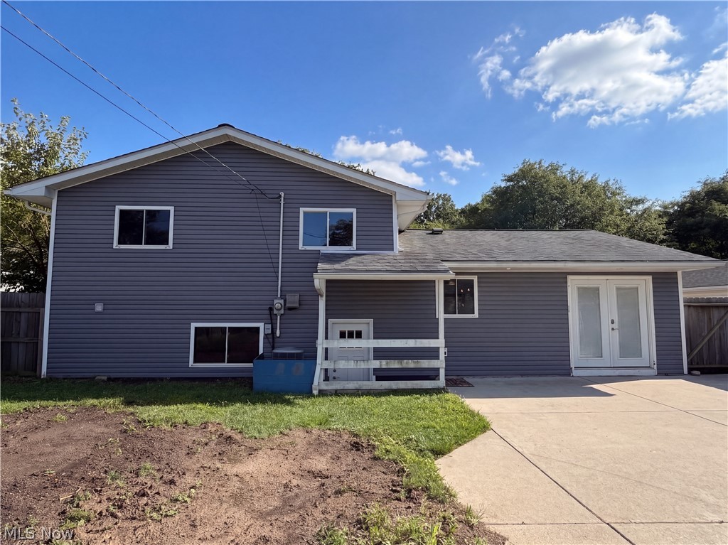 25142 Deerfield Drive North Olmsted OH 44070