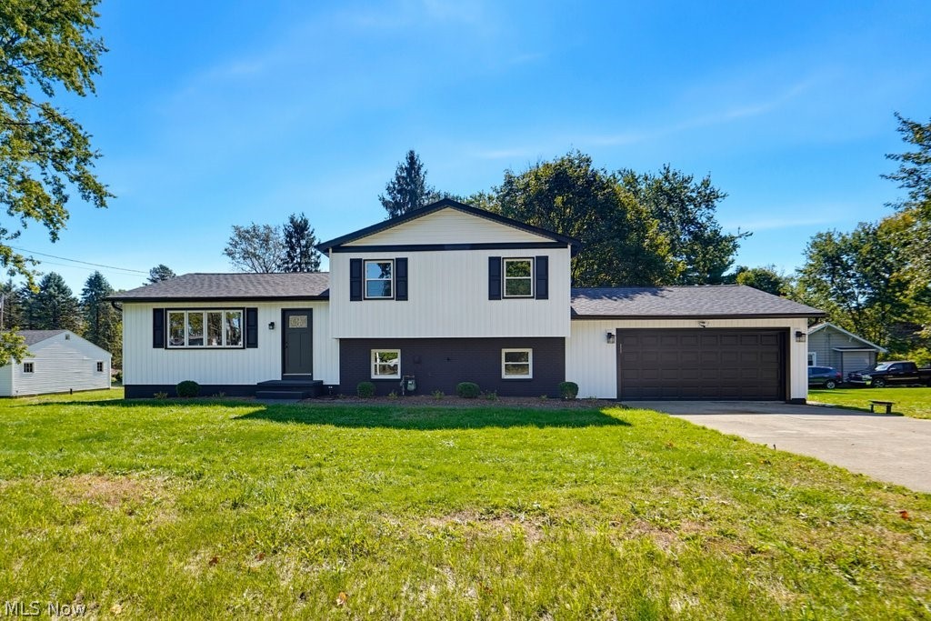 3246 E Waterloo Road Akron OH 44312