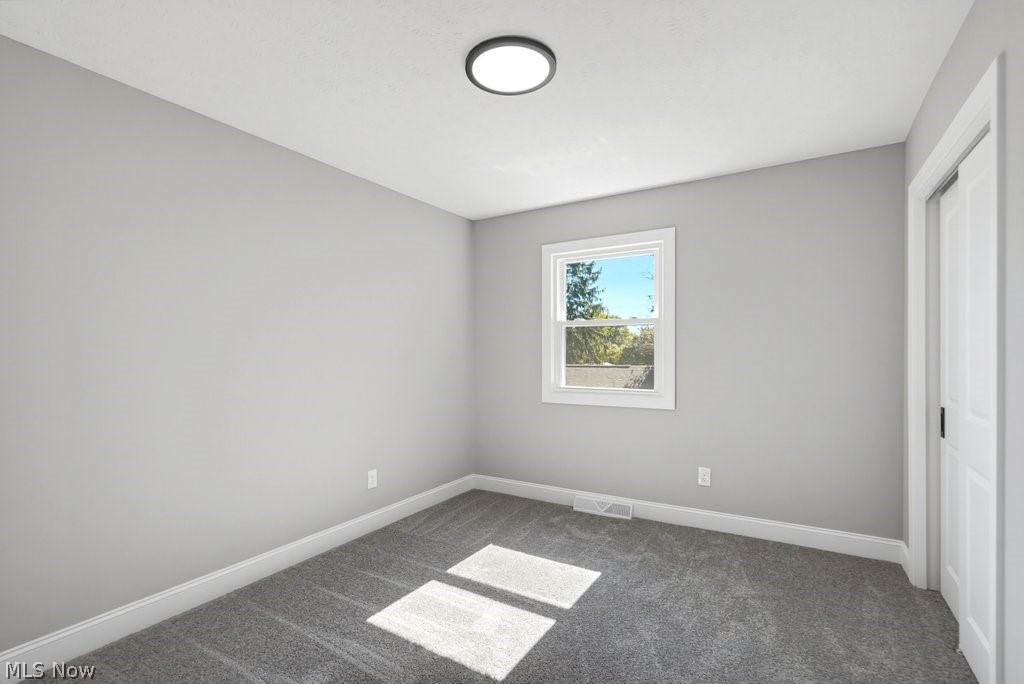 3246 E Waterloo Road Akron OH 44312