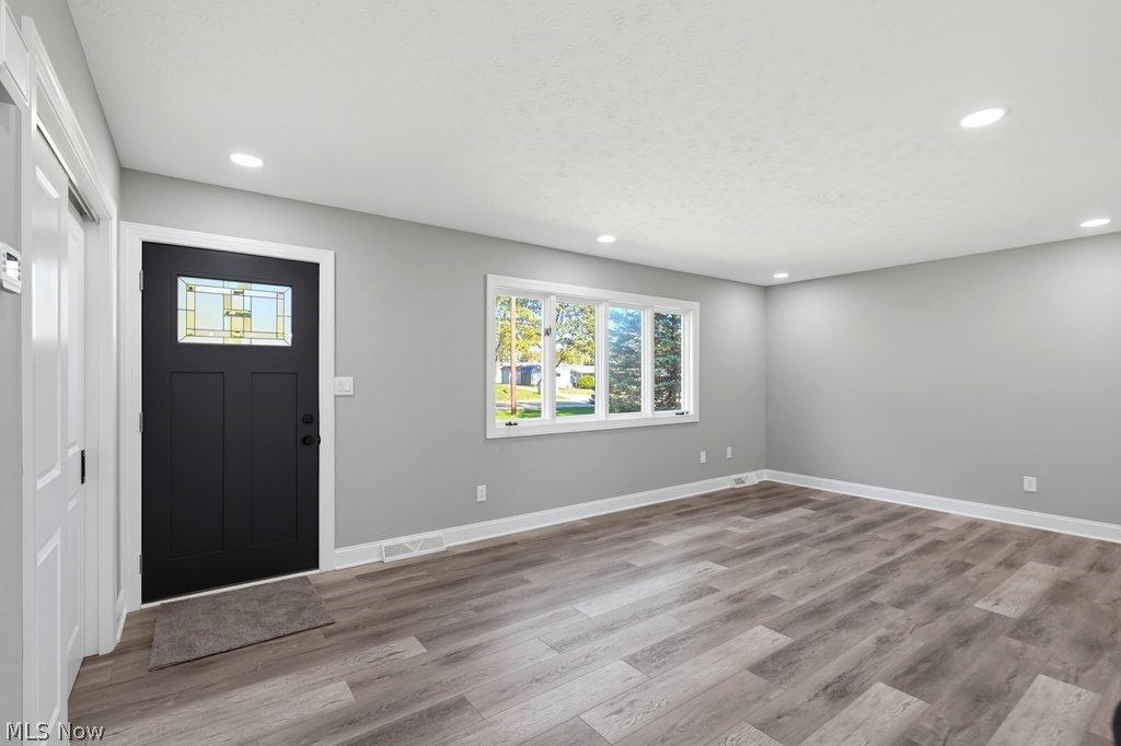 3246 E Waterloo Road Akron OH 44312