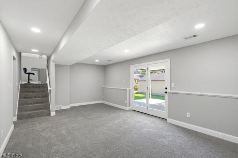 3246 E Waterloo Road Akron OH 44312