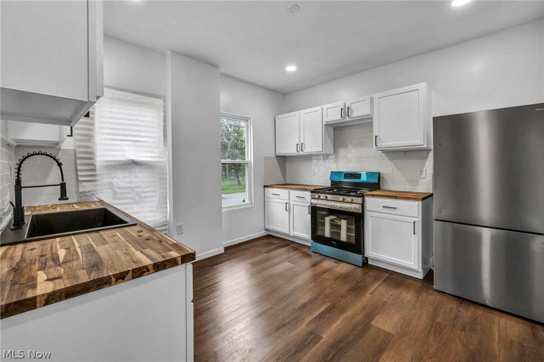 3570 Sykora Road Cleveland OH 44105