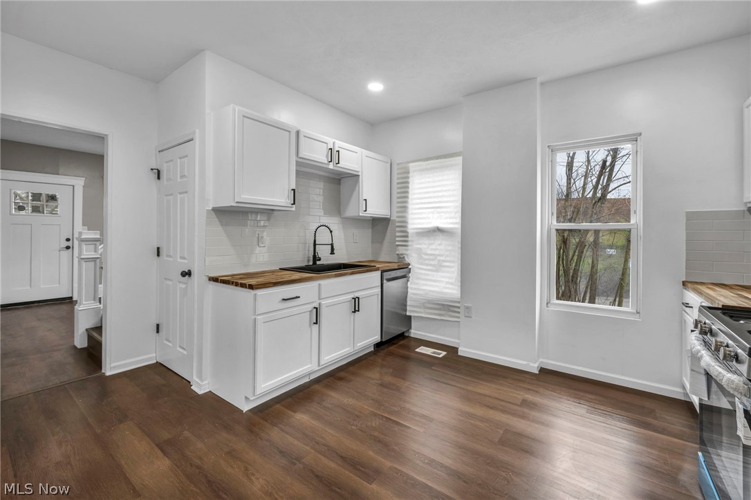 3570 Sykora Road Cleveland OH 44105