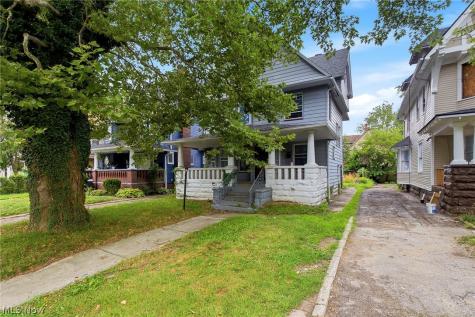 10820 Grantwood Avenue Cleveland OH 44108