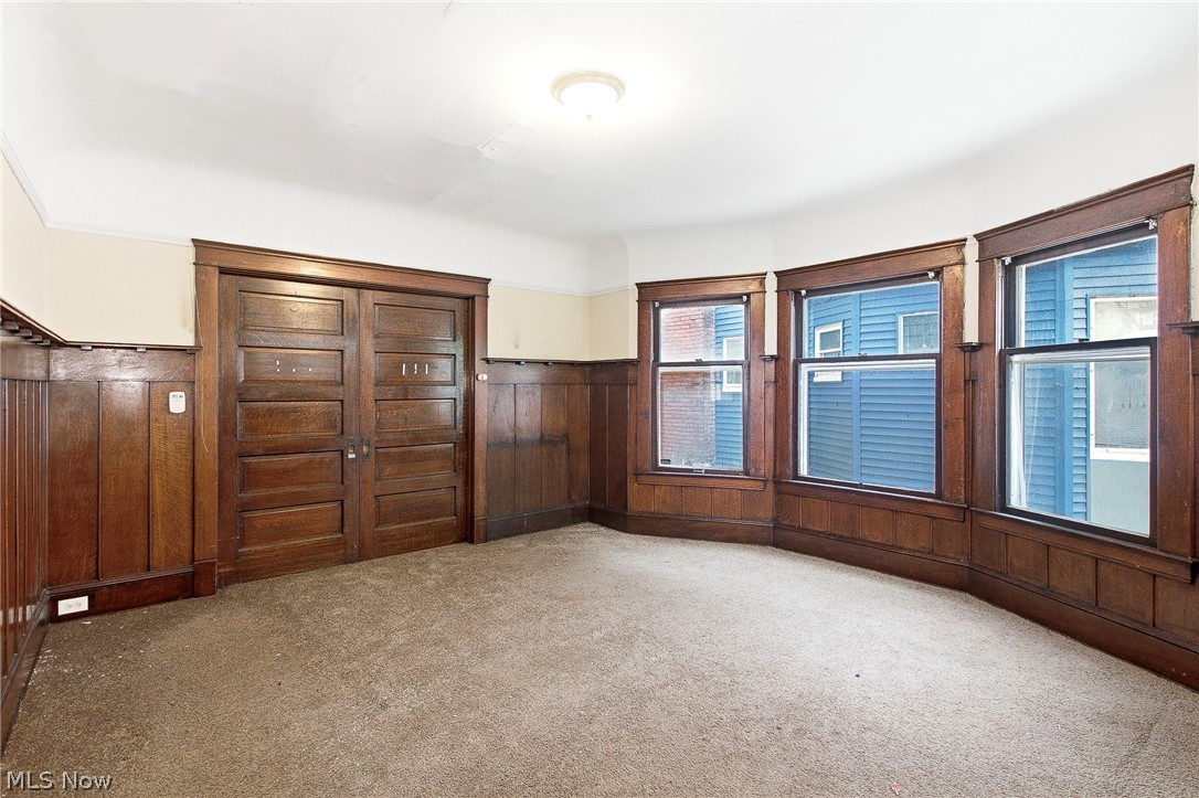 10820 Grantwood Avenue Cleveland OH 44108