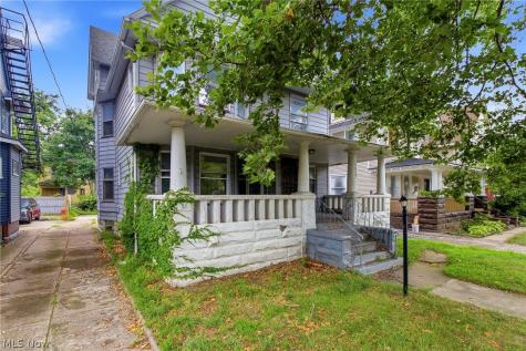 10820 Grantwood Avenue Cleveland OH 44108