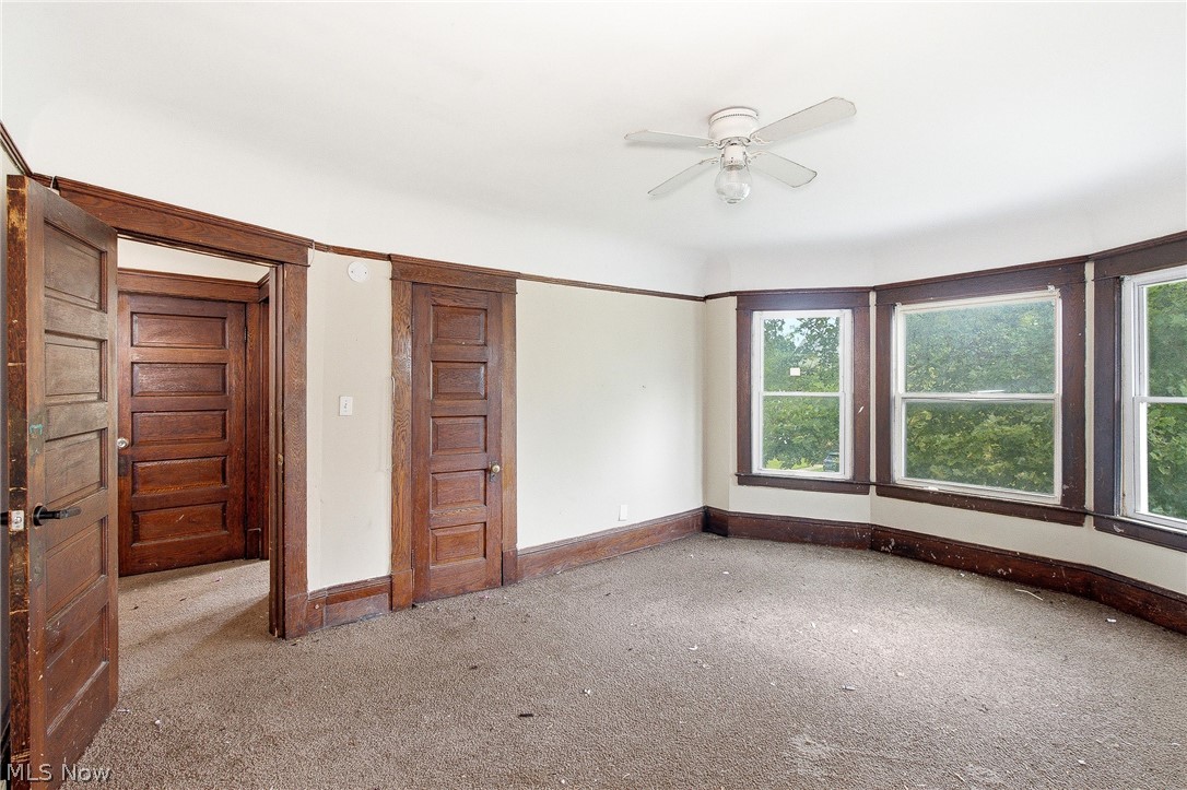 10820 Grantwood Avenue Cleveland OH 44108