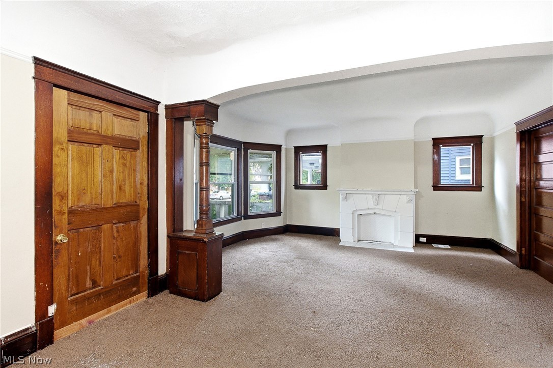 10820 Grantwood Avenue Cleveland OH 44108