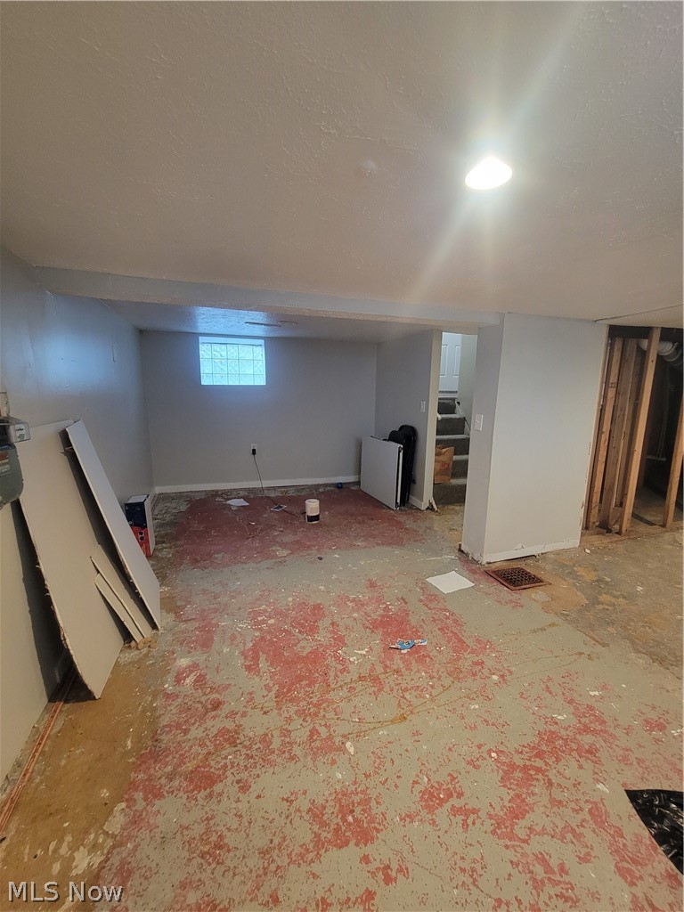 8118 Goodman Avenue Cleveland OH 44105