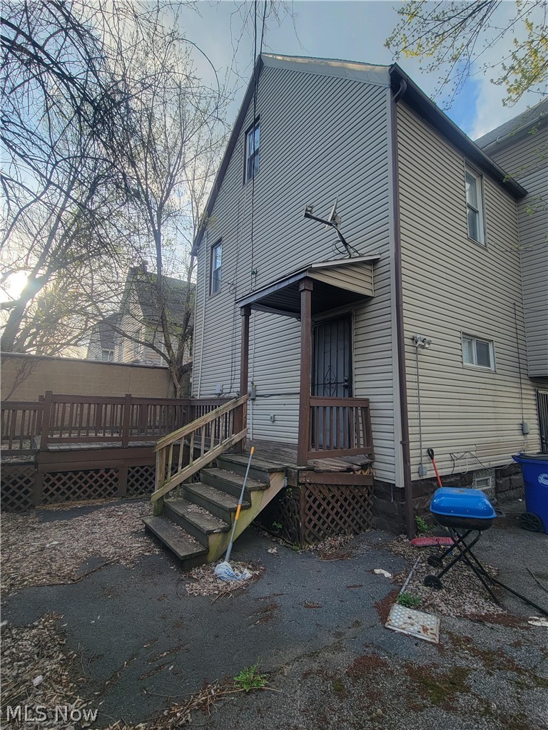 8118 Goodman Avenue Cleveland OH 44105