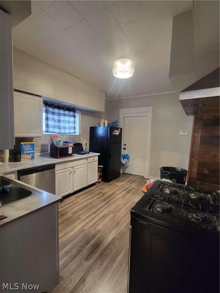 8118 Goodman Avenue Cleveland OH 44105