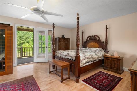 6560 Barton Road North Olmsted OH 44070