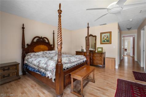 6560 Barton Road North Olmsted OH 44070
