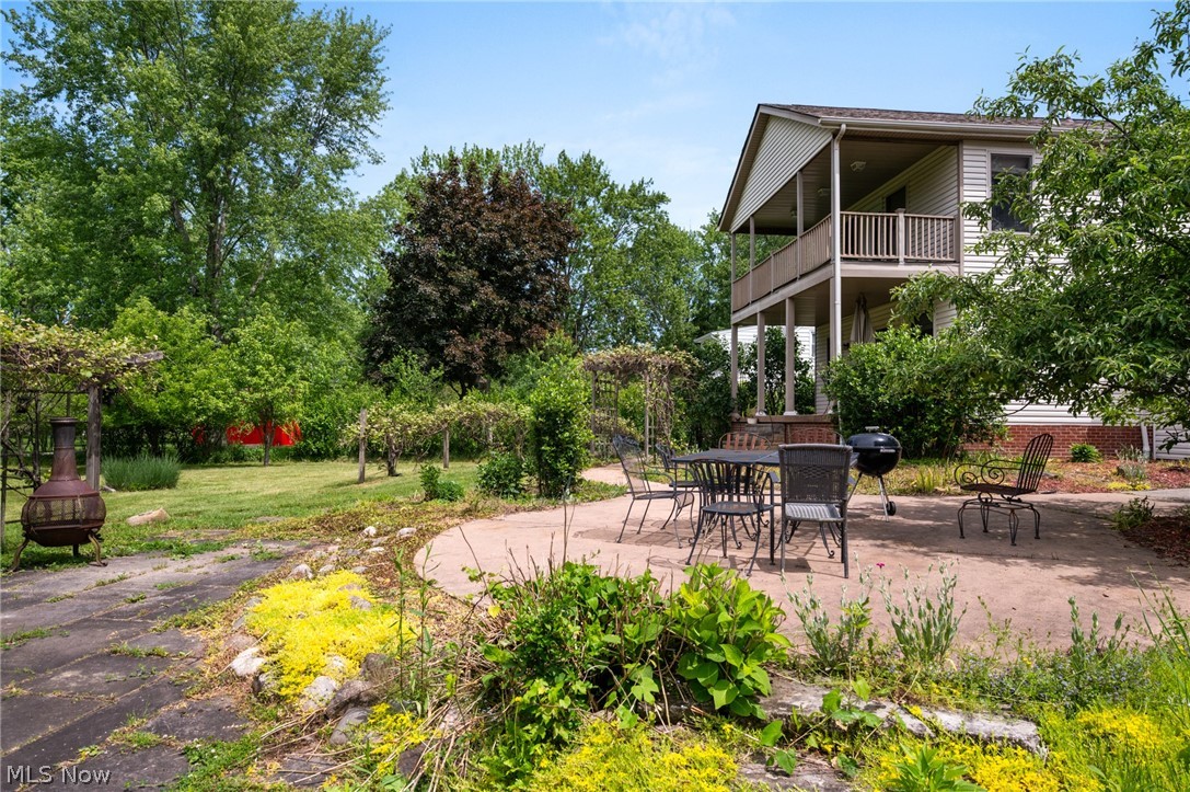 6560 Barton Road North Olmsted OH 44070
