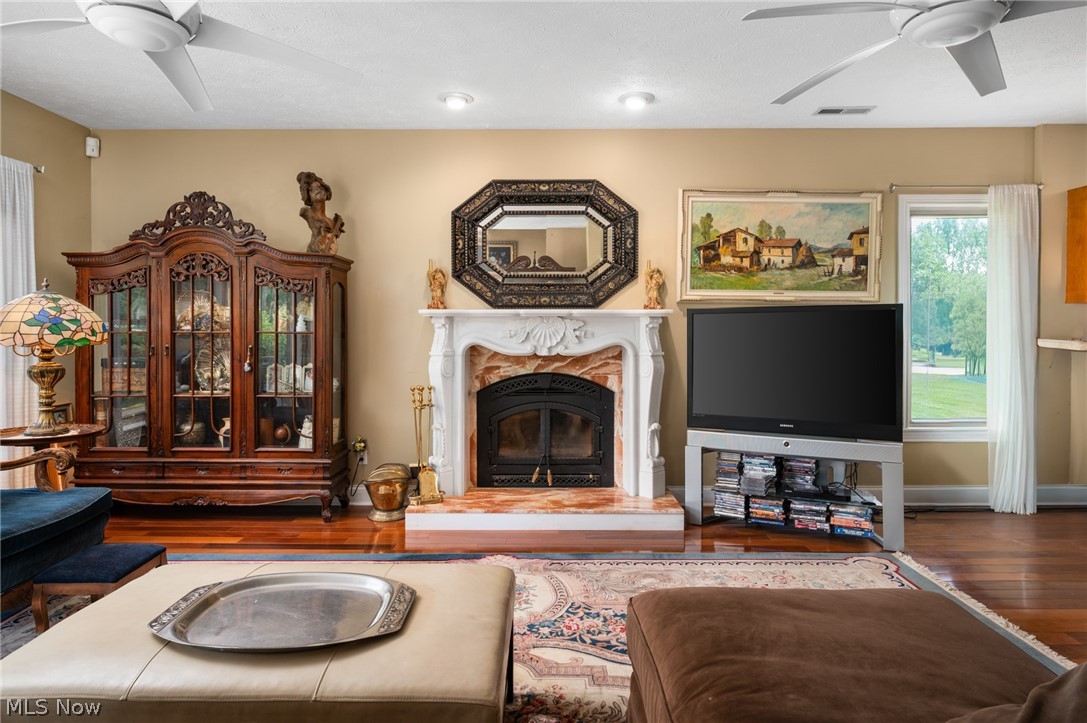 6560 Barton Road North Olmsted OH 44070