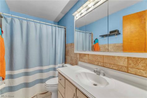 160 Rockdale Avenue Youngstown OH 44512