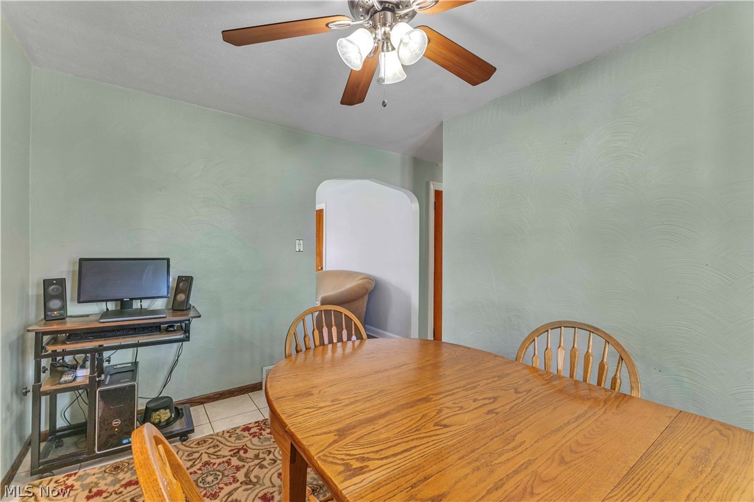 160 Rockdale Avenue Youngstown OH 44512