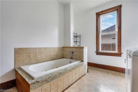 12020 Easton Street NE Alliance OH 44601