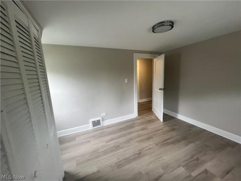4528 Rainbow Road South Euclid OH 44121