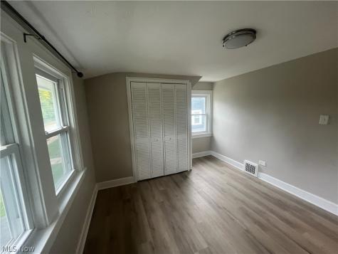 4528 Rainbow Road South Euclid OH 44121