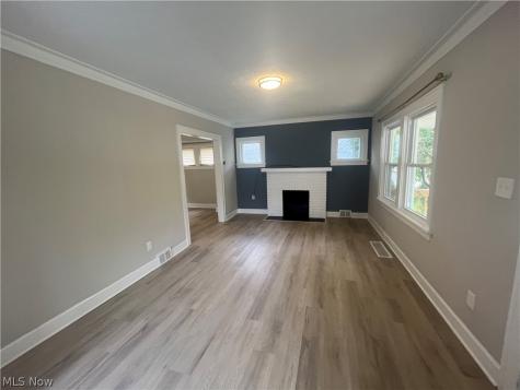4528 Rainbow Road South Euclid OH 44121