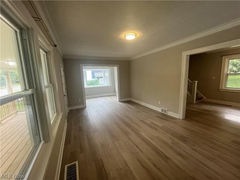 4528 Rainbow Road South Euclid OH 44121