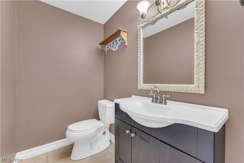 20685 Chestnut Drive Strongsville OH 44149