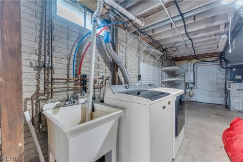 20685 Chestnut Drive Strongsville OH 44149