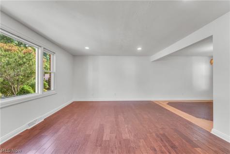 20685 Chestnut Drive Strongsville OH 44149