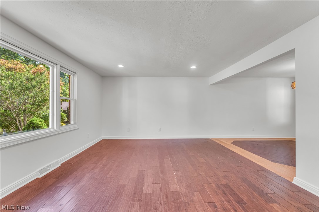 20685 Chestnut Drive Strongsville OH 44149