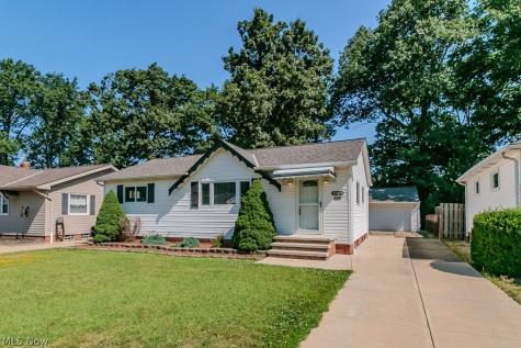 31505 Daniel Drive Willowick OH 44095