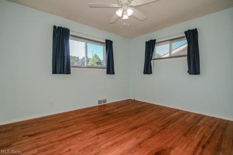 31505 Daniel Drive Willowick OH 44095