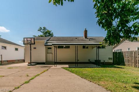 31505 Daniel Drive Willowick OH 44095