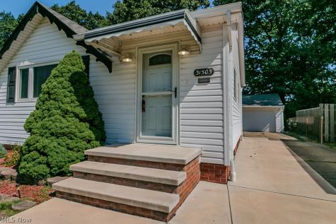 31505 Daniel Drive Willowick OH 44095