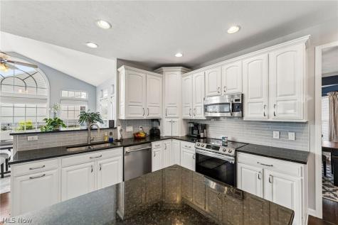 3396 Napa Boulevard Avon OH 44011