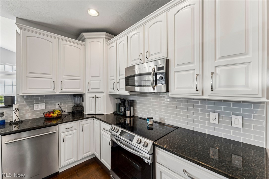 3396 Napa Boulevard Avon OH 44011