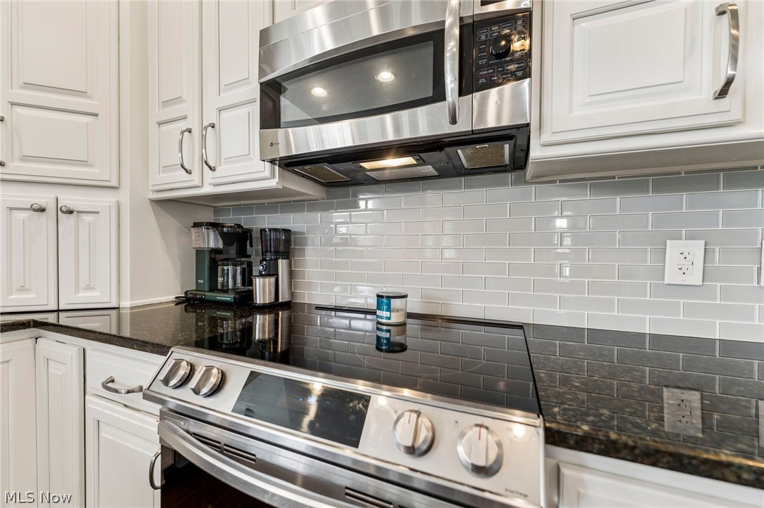 3396 Napa Boulevard Avon OH 44011