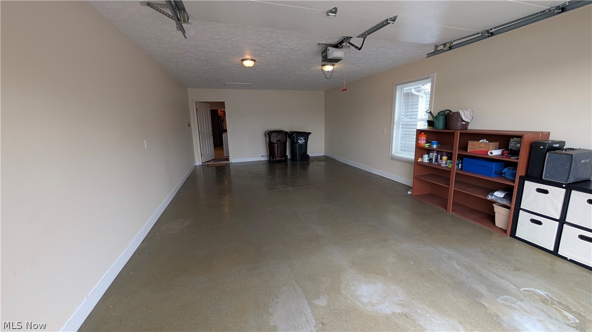 719 Oak Tree Lane Belpre OH 45714