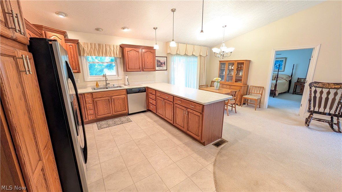719 Oak Tree Lane Belpre OH 45714