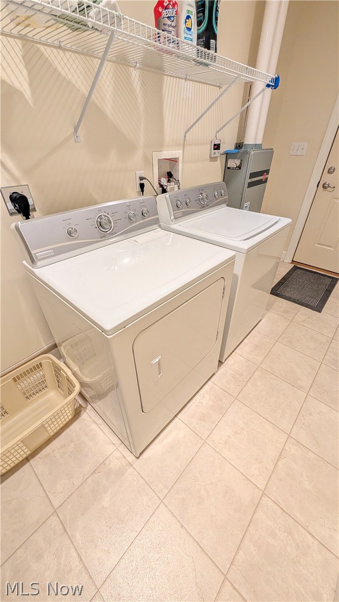 719 Oak Tree Lane Belpre OH 45714