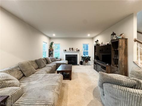 2092 Sugar Maple Drive Kent OH 44240